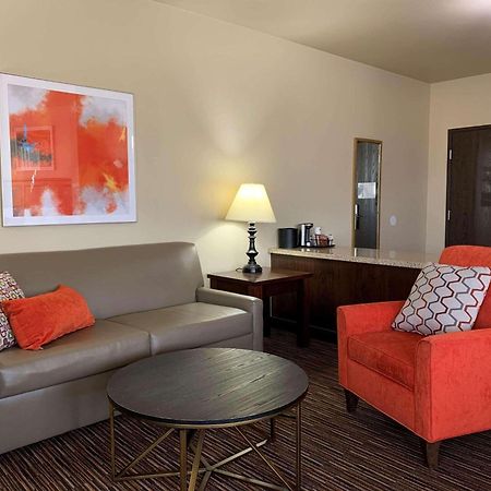 Radisson Hotel River Falls Ngoại thất bức ảnh
